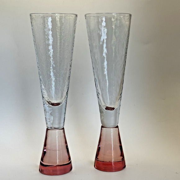 Artland Prescott‎ Hammered Glass Champagne Flutes Weighted Bottom Pink Set Of 2 - Picture 1 of 7